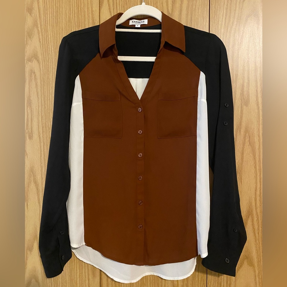 NWOT Express Colorblock Button Down Blouse – Size XS
